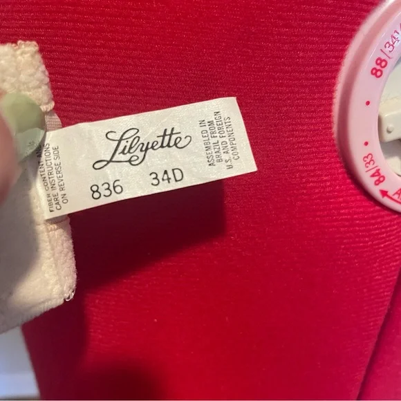 2FOR$30 Vintage Lilyette Nude Satin Bra With Underwire & Lace Size 34D - Picture 4 of 14